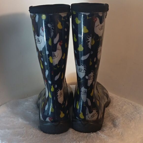 Sloggers Waterproof Chicken Print Rain Boots - Picture 3 of 6